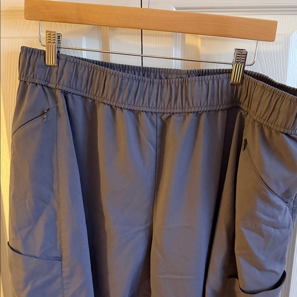 Gray Scrub Set - Picture 2 of 9